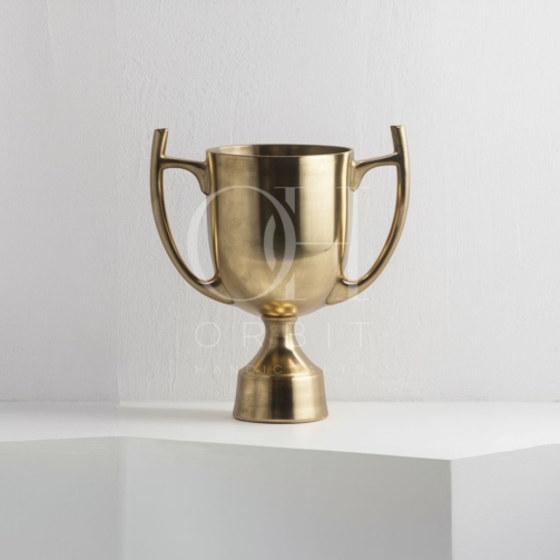 Behold the Orbit Handicrafts metal trophy: a pinnacle of luxury and refinement. Crafted from premium metal, it exudes elegance and sophistication. With its impeccable design and flawless finish, it epitomizes prestige and distinction.