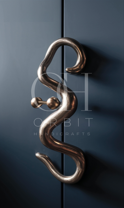 Opulent Metal Door Pull